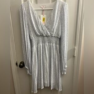 GB White and blue Patterned flowy mini Dress